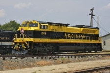 NS 1069 honors the Virginian RR prior to its merger with Norfolk & Western | 기관차