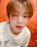 PARK JI HOON에 있는 워너원 X 워너블님의 핀 - 2020