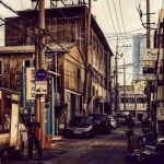 패션 #카페거리#성수역 #건물#인더스트리얼#공장 #디자인#빈티지#오후 #성수동 #alley#vintage#f… | 도시 풍경 드로잉, 풍경 스케치, 풍경 사진