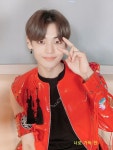 너로 가득 찬 on Twitter in 2020 | Leather jacket, Red leather jacket, Red leather