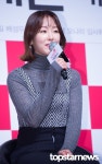 10월 20일 서울 강남구 신사동 CGV 압구정점에서 열린 영화 ‘사랑하기 때문에’ 제작보고회에 서현진이 참석했다.     서현진이 질의응답... 