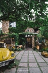 Sanmotungi • 산모퉁이 — Greysuitcase | Seoul cafe, Outdoor cafe, Backyard area