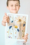 Give her preserved FLOWER ART instead of fresh flowers. This will last for years and will ne… | Diy 공예, 공예, 압화