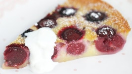 Cherry Clafoutis Recipe 체리 클라푸티 만들기 | Cherry clafoutis, Clafoutis recipes, Clafoutis