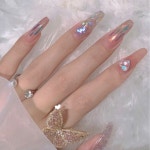 Image about pink in nails by 루아 on We Heart It Shared by 루아. Find images and videos about pink, nails and glitter on We... 