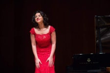 Pin by 지영 신 on 카티아 부니아티쉬빌리 in 2020 (With images) | Cocktail ...