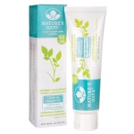 I dont mind this different toothpaste. Feels minty and cleans well! | 치약