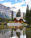 Emerald Lake Lodge. BC, Canada. | 아름다운, 자연, 집