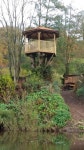Riverside Tree House - Bewdley | 나무 위의 집, 집, 나무