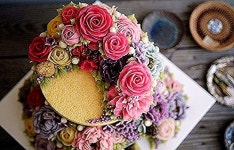 #하루가달고나 #케익 #떡케익 #주문제작 #떡카페 #망원동 #꽃케익  #flowercake #ricecake #decorating #cake #weddingcake... 
