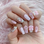 Pin page nails에 있는 hanna님의 핀 - 2022 | 네일, 핑크네일, 핑크