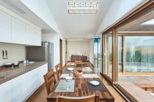 제기동 미니멀 한옥, 주식회사 착한공간연구소 | homify | 집, 인테리어, 현대적인