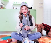 더쿠 - 땅콩아🐶🥜 여기봐 제발~ 움짤