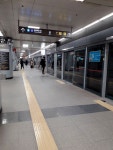 서울지하철 9호선 김포공항역 Seoul Subway Line 9 Gimpo Airport Station | Fotografi jalanan, Fotografi, Korea selatan