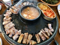 【グルメ】オントリセンコギ（엉터리생고기 ） 明洞でサムギョプサル 食べ放題 | Food, Food recipes, Dishes
