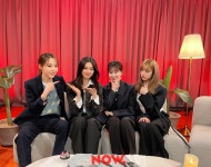 on Twitter: #studio문나잇 금요일엔 #별다방 오픈⭐️ 문대표 #문별(#마마무)이랑 #위키미키(#도연 #수연 #엘리)랑 횐님들 고민을... 