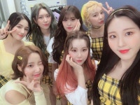 [#모모랜드] 모랜이들 노래방VER. 메들리로 메리분들 심장❤️을 쿵쿵 뛰게 하고❗️ 흥이나서 어깨💪🏻가 들썩들썩하고❗️이것이 바로... 