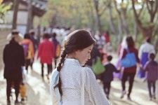 #한복세상을꿈꾸다 #한꿈 #한복 #hanbok #전통한복 #생활한복 #한복동호회 #댕기 #민속촌  Photograph by 수액 model 담고 | 머리, 아름다운... 