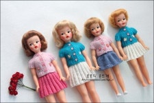 타미인형 손뜨개 인형옷 분홍색꽃미니가디건 / 손뜨개 자수가디건 깜짝이벤트 발표 / 대바늘로 빈티지인형 가디건 뜨기 in 2020... 