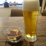 왤케 공항에서 낮에 먹는 맥주는 맛있는 거지  #공항에서 #술 #맥주 #생맥주 #나간다 #나간다고 #내가 #내가간다 #료짱 #일본인료짱 #일본여자료짱 | 술