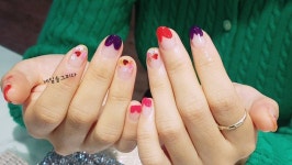 commentaires - 네일을그리다 (@lovejjin0314) sur Instagram : 하트를무지좋아라하시는손님♡ 신상칼라로~하트뿅뿅♡… | 네일