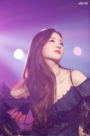 Y O O N bomi에 있는 berrylea 🌸님의 핀 | 연예인, 핑크, 나라