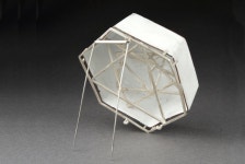 about catches and upping the technical work, frame up set up to make it apart of the piece as well … | 공예, 브로치, 가구