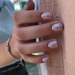 manicure #nailstamping #nailsalon #gelnail #selfnail #nailart #네일 #왕십리네일 #꼼꼼네일… | 분홍 네일, 손톱 모양, 매니큐어