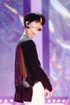 Pin von _𝒐𝒏𝒆_𝒘𝒂𝒚_𝒕𝒐_𝒎𝒙𝒓𝒔_ auf ⇨ cix|씨아이엑스