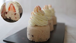 노오븐디저트) 딸기떡케이크 : strawberry rice cake 크림치즈 딸기 떡케이크  퓨전떡 디저트만들기  [우미스쿠킹 :...