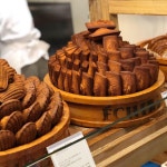 Instagram의 은 은 언덕 애님: “🥐 . . . 황홀한 버터 향 자동 심호흡 😌 . . . 그래도 한 시간 웨이팅은 너무해 #190311 #앳_도쿄... 