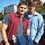 J2/SPN에 있는 핀