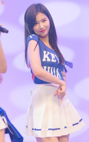 160907 광주 청춘문답 트와이스 144p - 2020 | 연예인, 대학생