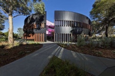 *과학고등학교 [ McBride Charles Ryan ] Ivanhoe Grammar Senior Years Centre | 건축물