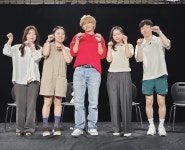 냥집사 사이 숨은 멍집사 찾기 (feat.BTS 뷔) | PIXID en 2023 | Taehyung, Chicos bts, Chicas