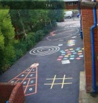 시설물에 있는 김혜수님의 핀 | 놀이터, 미끄럼틀, 정원 프로젝트