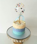 Pin de Shsh em 토퍼 | Bolo de festa, Decoração de bolo, Queques