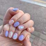 Photo by 덕소네일 ᴺᴬᴵᴸ ᴰᴰᴼᵂᴬ◡̈ on April 07, 2020. Image may contain: one or more people and closeup... 
