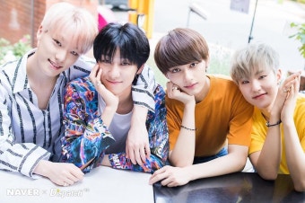 [HD포토] 달달한 브로케미 . . #세븐틴 #seventeen #호시 #디에잇 #디노 #준 #hoshi #dino #the8 #jun #HD포토 #hdphoto #디스패치...