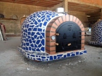 outdoor pizza oven with blue tile mosaic | 화덕, 벽