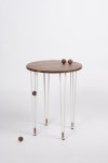 circle table (오브제를 품은 테이블) 원의 요소를 이용하여 디자인을 탐구하고 가구와 오브제의 어울림을 찾아 새로운 오브제를 만들어 냈다.... 