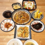 프라하민박추천  프라하홀릭   숙박문의  카톡  아이디 prahaholics   프라하맛집  조식  잡채  호박전  맛있다  프라하여행  체코... 