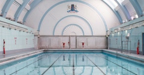 THE GRAND BUDAPEST HOTEL ~에 있는 핀