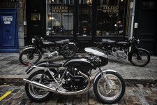 Egli-Vincent Godet (1 700 km !) , à vendre chez Legend Motors Lille. | Vincent motorcycle, Cafe racer, Custom cafe racer