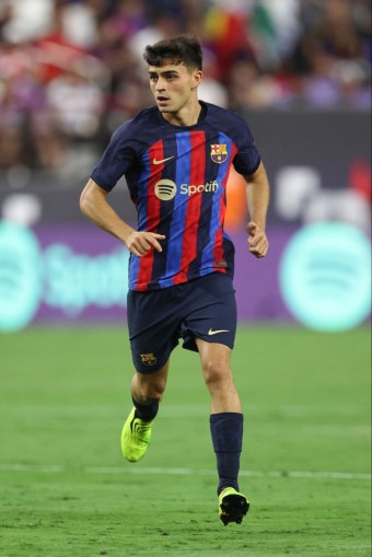 Pin by inés on barça in 2022 | Sports jersey, Sporty, New haircuts