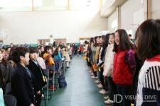 [포토] 초등학교 입학식, 설레는 학교생활 #school / #Infographic ⓒ 비주얼다이브 무단 복사·전재·재배포 금지 | 1학년