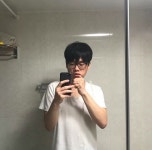 Pin by 무미건조한 사랑의 여름 on 조휴일 모음집 | Korean bands, Music labels, Independent music