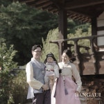세련된 디자인에 우아함까지, 한복의 명가 반가의 우리옷 . . . ☆ 청담본점 02.511.0438 ☆ 천안직영점 041.557.0333 . . . #반가의 #반가의한복... 