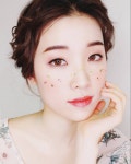 by roro #태연메이크업 #봄메이크업 #키라키라메이크업 #꽃메이크업 #태연눈화장 #뷰티블로거 #로로와아델라 #taeyeonmakeup... 