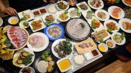 인당 35000원에 30여 가지 해산물을 내어준다는 횟집에 다녀왔습니다! - 2023 | 요리, 건강한 식사, 맛있는 음식